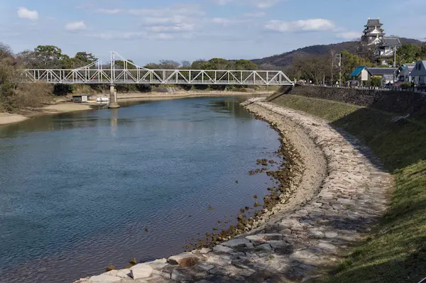 Tsukimibashi bridge